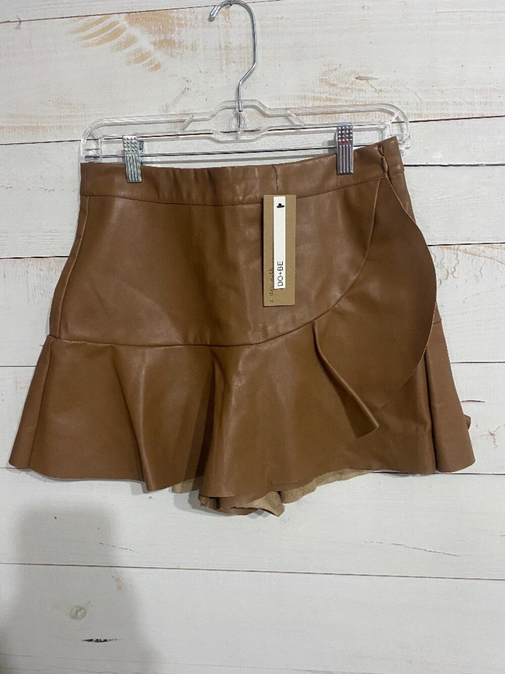 NWT DO+BE Brown Faux Leather Ruffle Skort Size M